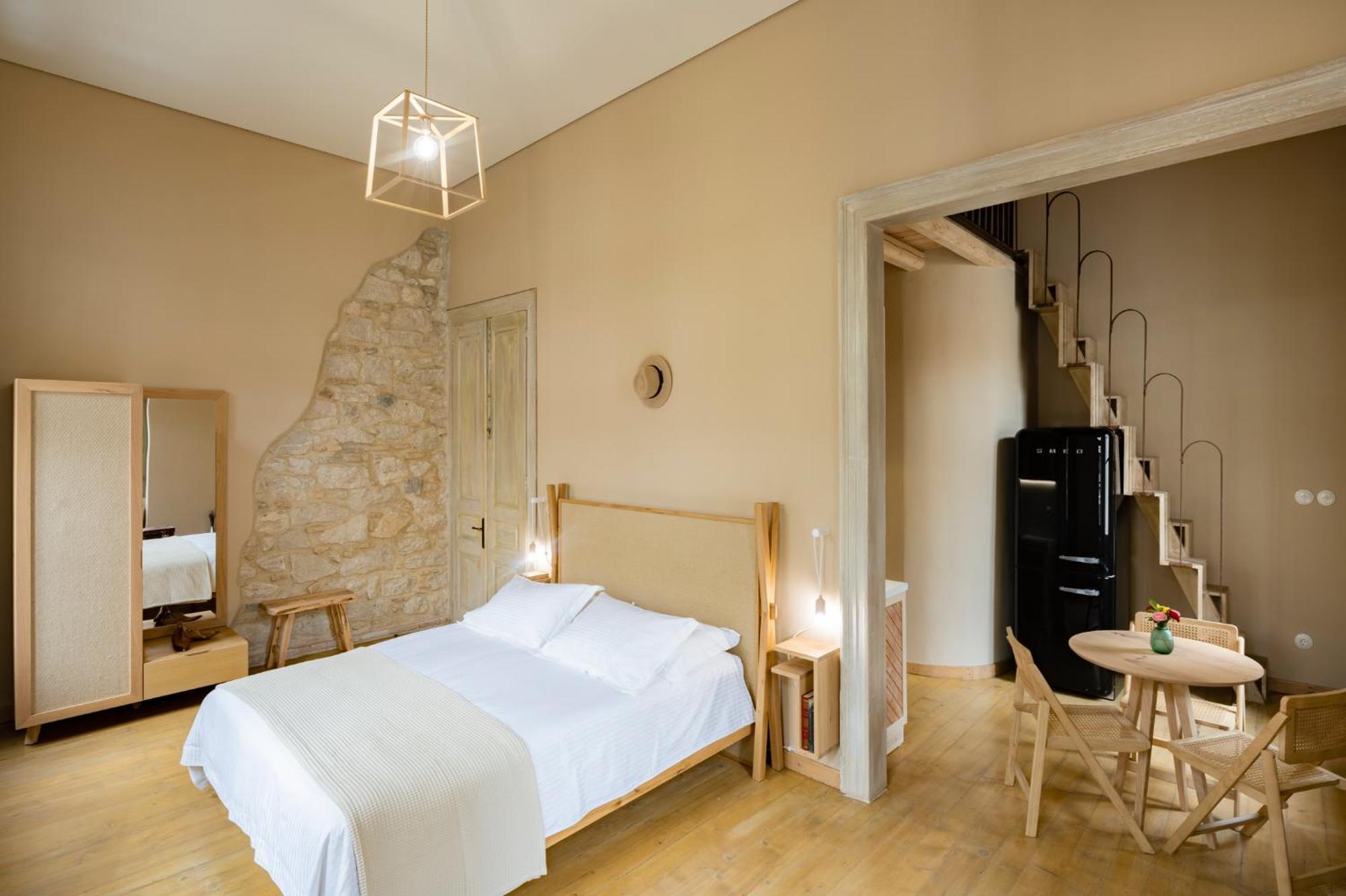 Hotel Eramai à Patras Extérieur photo
