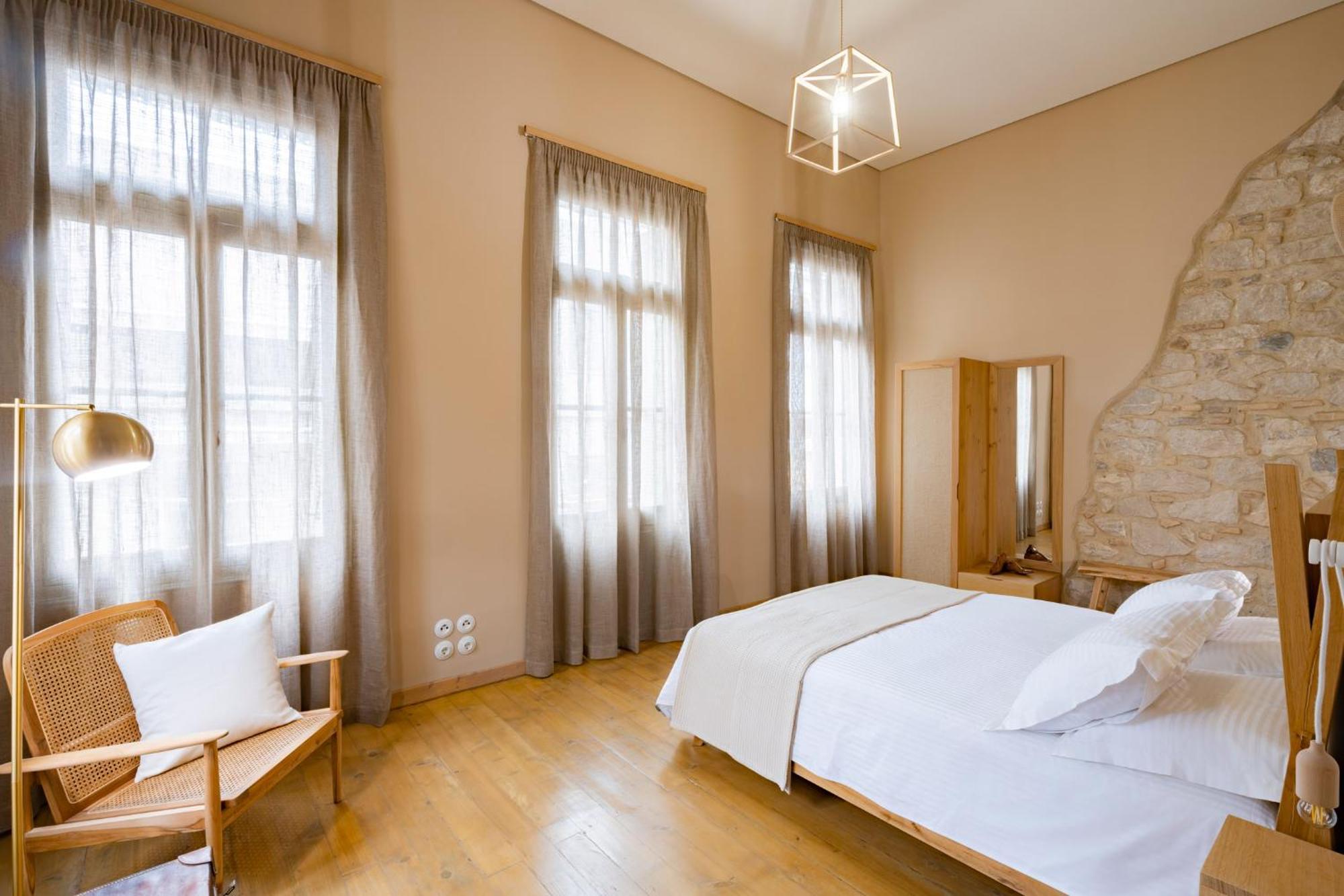 Hotel Eramai à Patras Extérieur photo